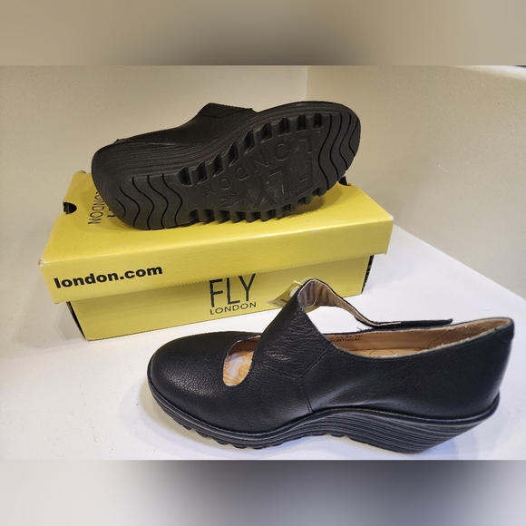 Fly London Women's Wedge Pump - Black - Size EUR38 (US 7.5) - NEW - Picture 5 of 6